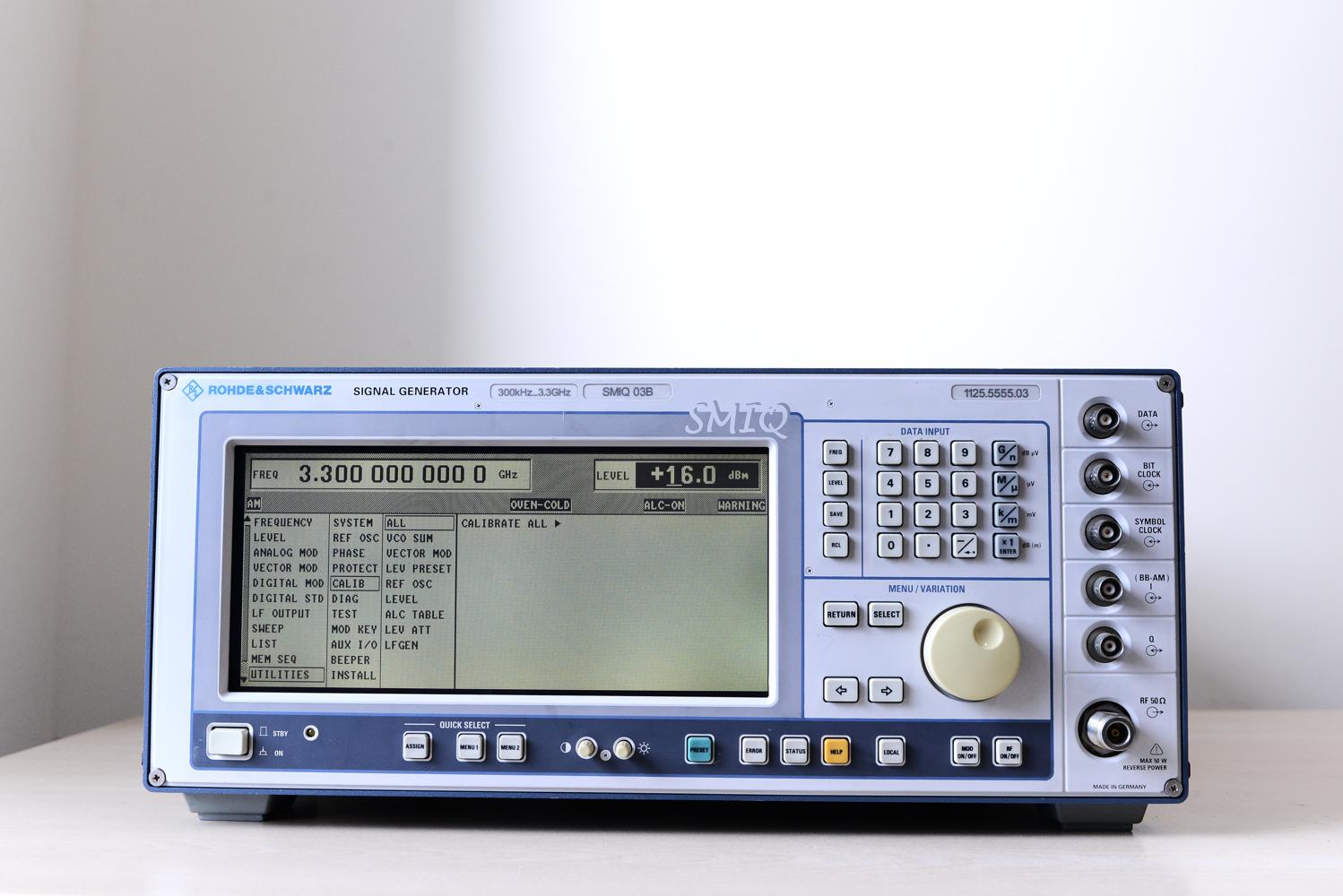 Генератор сигналов Rohde & Schwarz SMIQ03